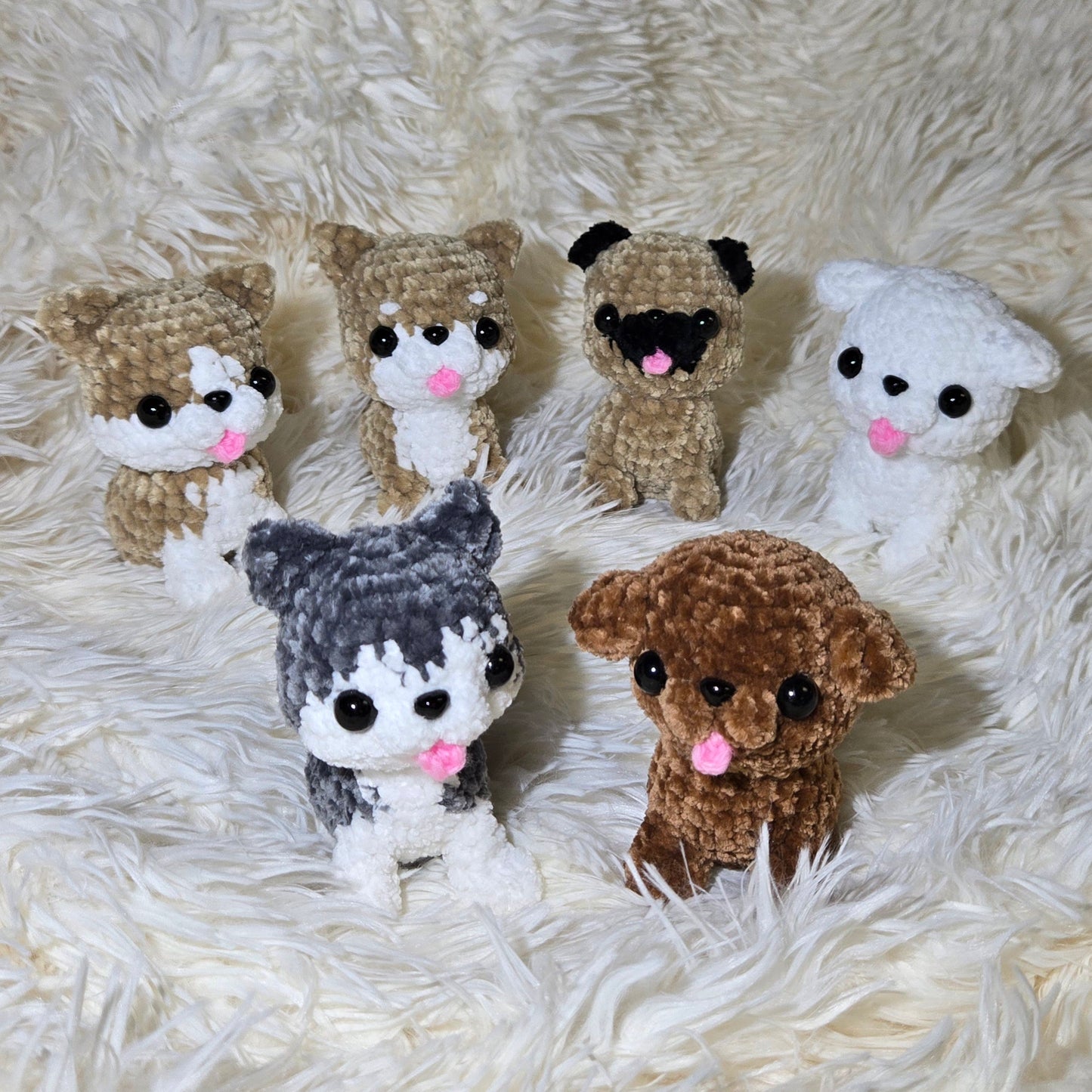 Handmade Crochet Cute Sitting Dogs Made-to-Order