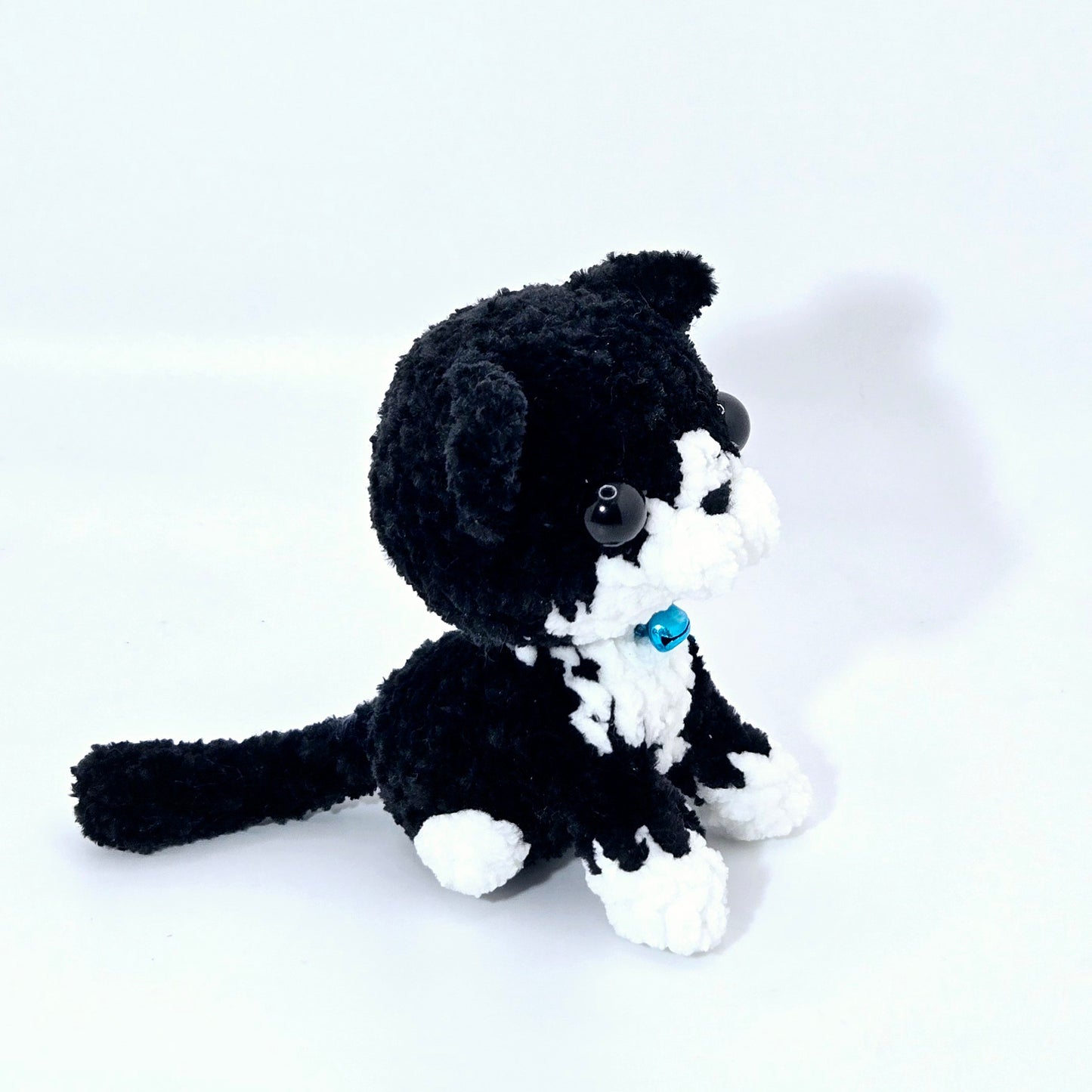Handmade Crochet Cute Sitting Cats Made-to-Order