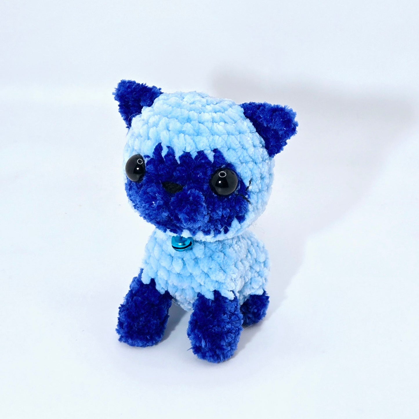 Handmade Crochet Cute Sitting Cats Made-to-Order