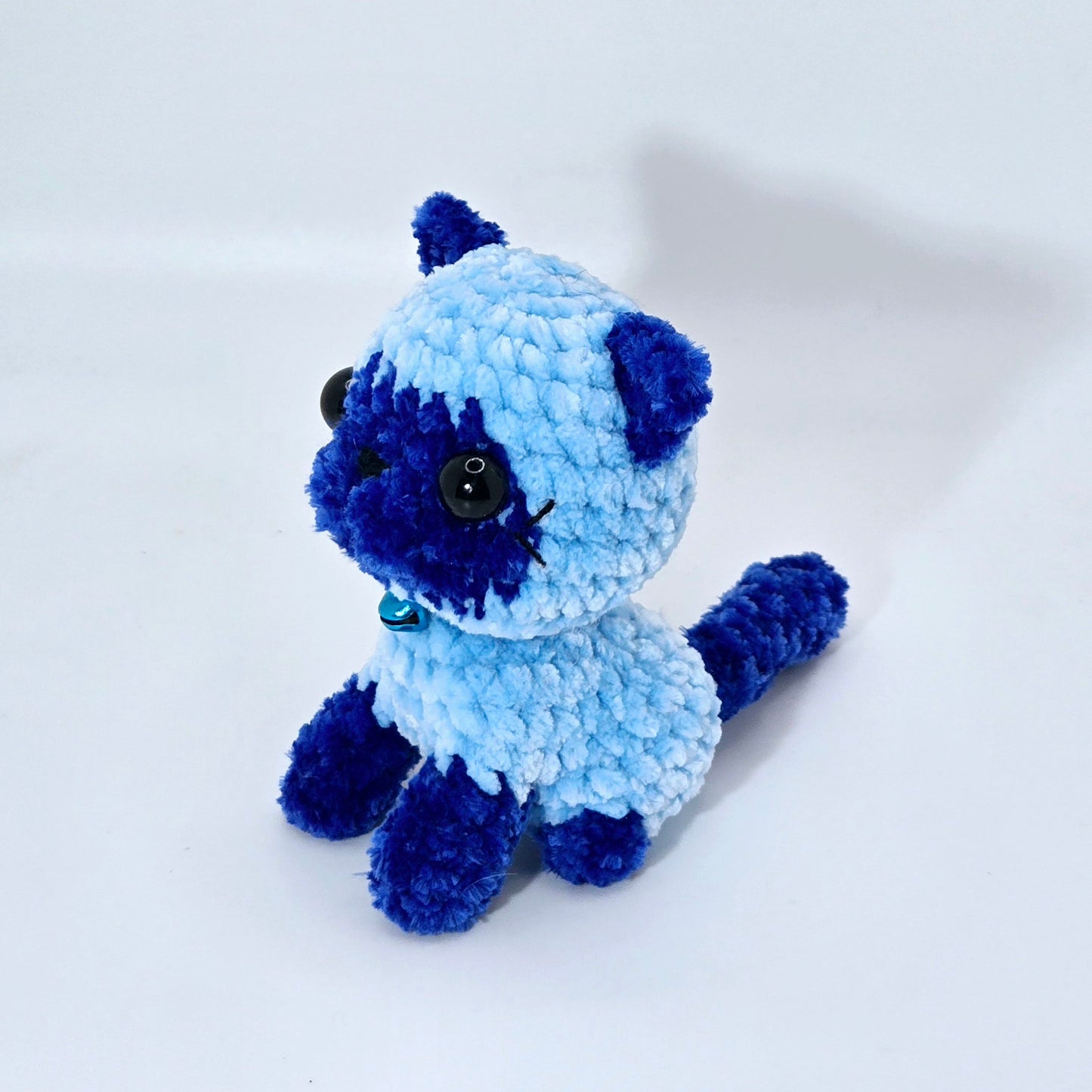Handmade Crochet Cute Sitting Cats Made-to-Order