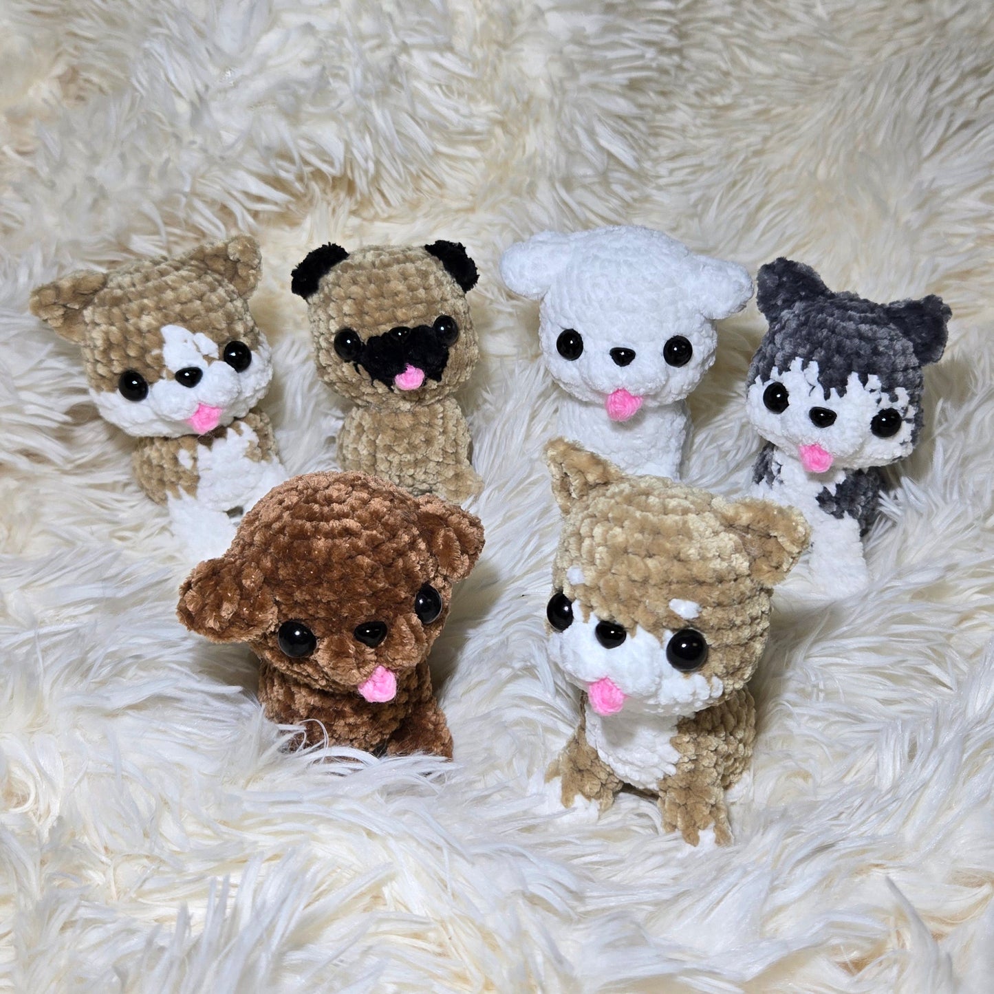 Handmade Crochet Cute Sitting Dogs Made-to-Order