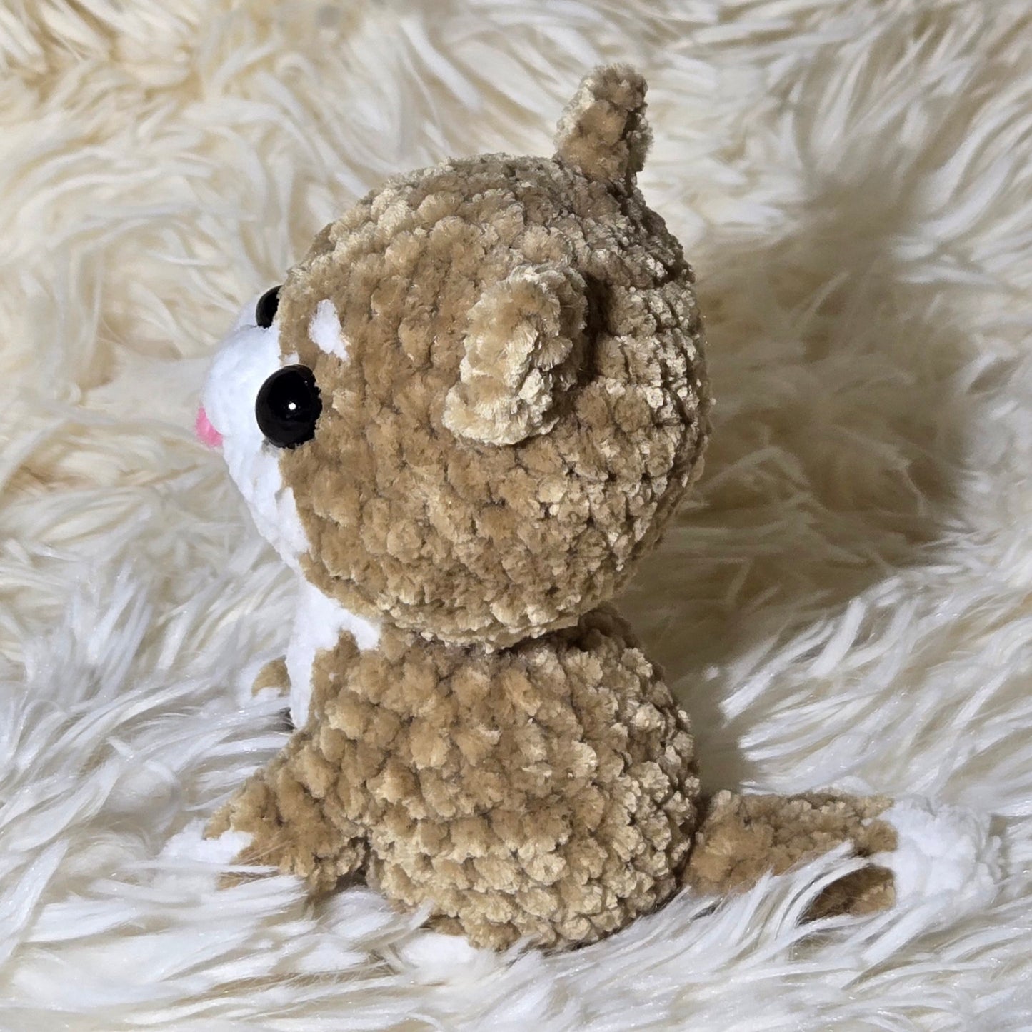 Handmade Crochet Cute Sitting Dogs Made-to-Order