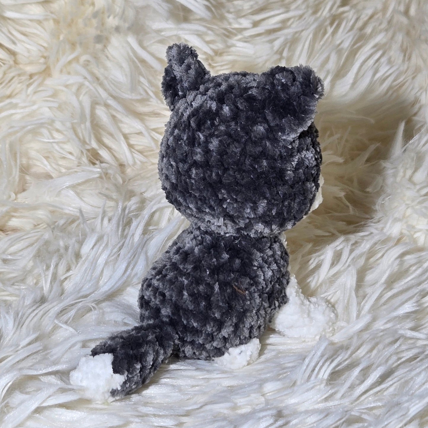 Handmade Crochet Cute Sitting Dogs Made-to-Order