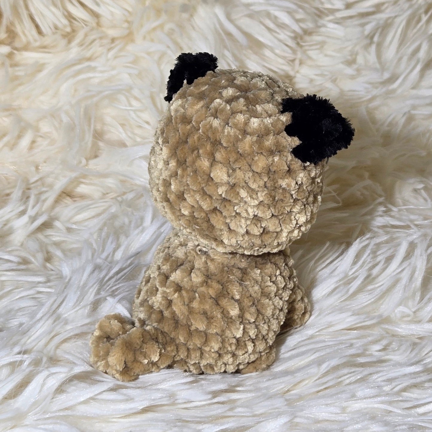 Handmade Crochet Cute Sitting Dogs Made-to-Order
