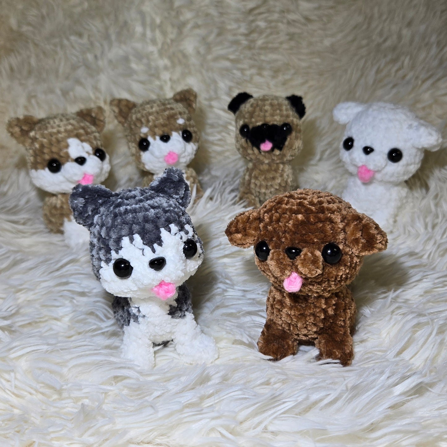 Handmade Crochet Cute Sitting Dogs Made-to-Order