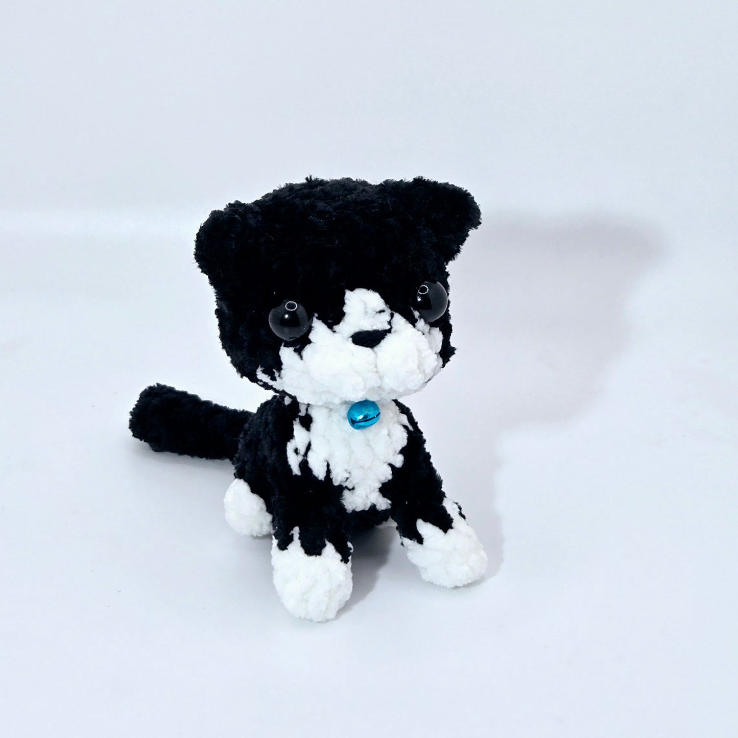 Handmade Crochet Cute Sitting Cats Made-to-Order