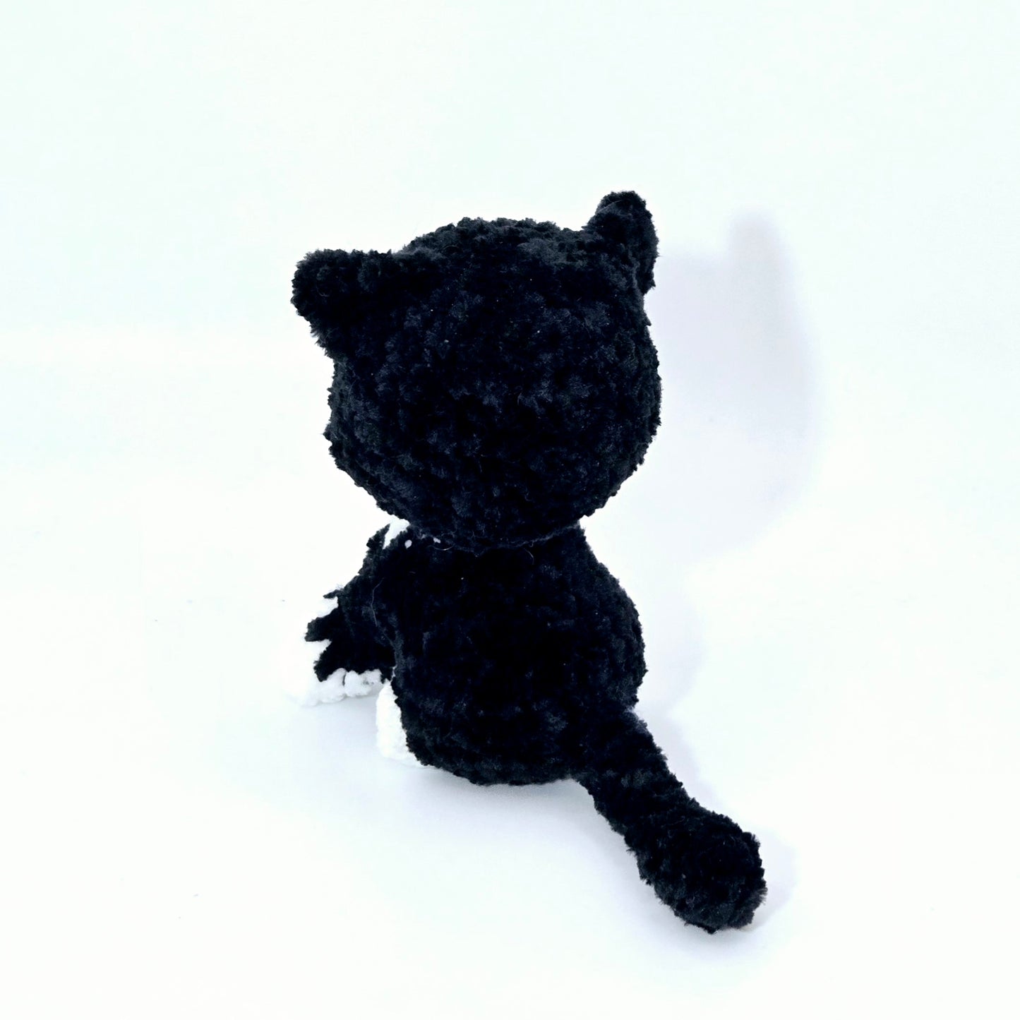 Handmade Crochet Cute Sitting Cats Made-to-Order