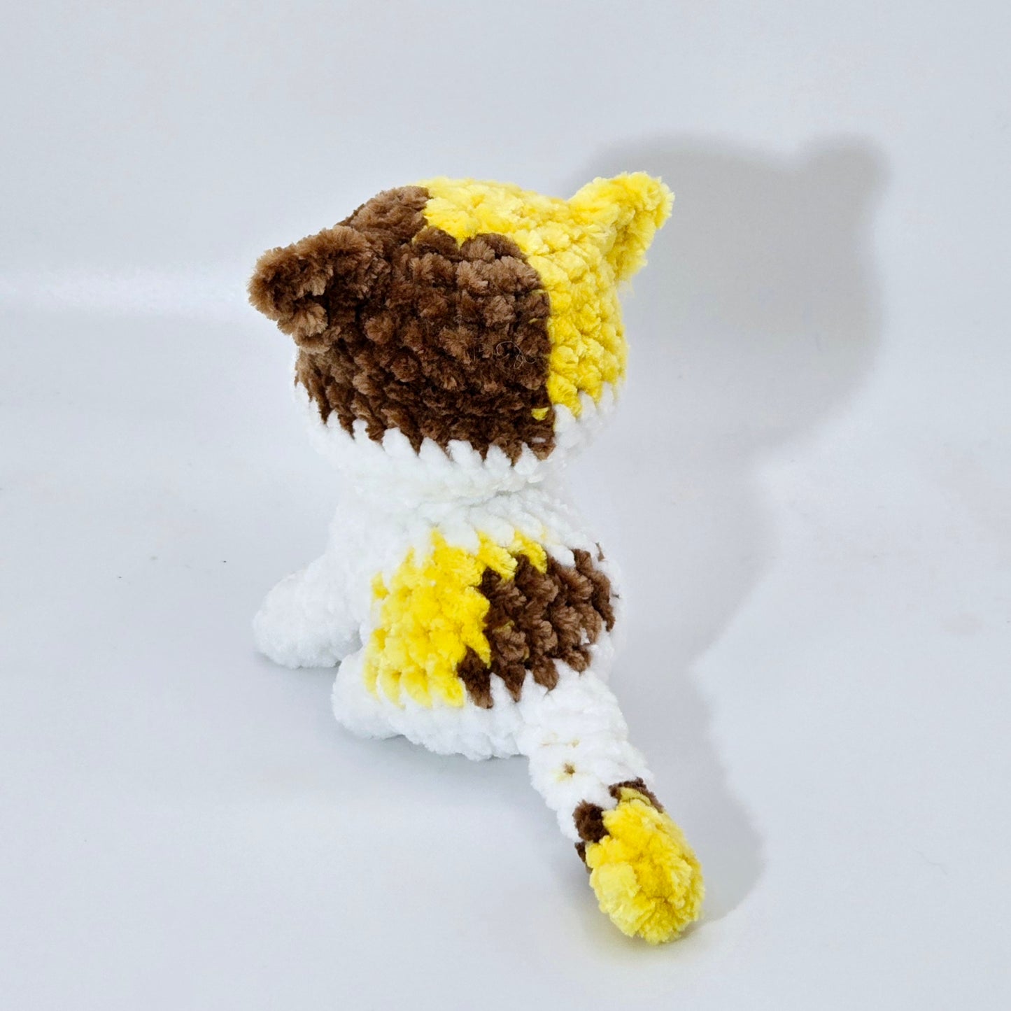 Handmade Crochet Cute Sitting Cats Made-to-Order