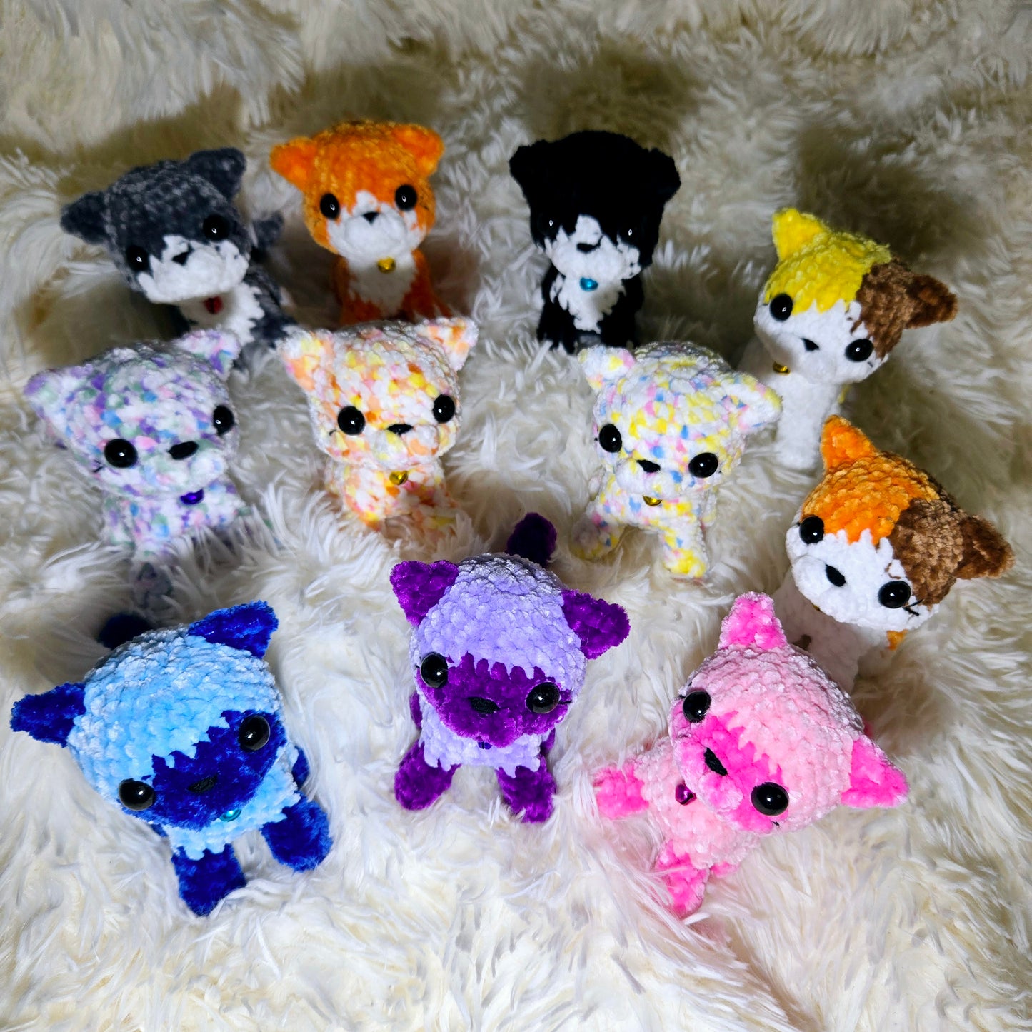 Handmade Crochet Cute Sitting Cats Made-to-Order