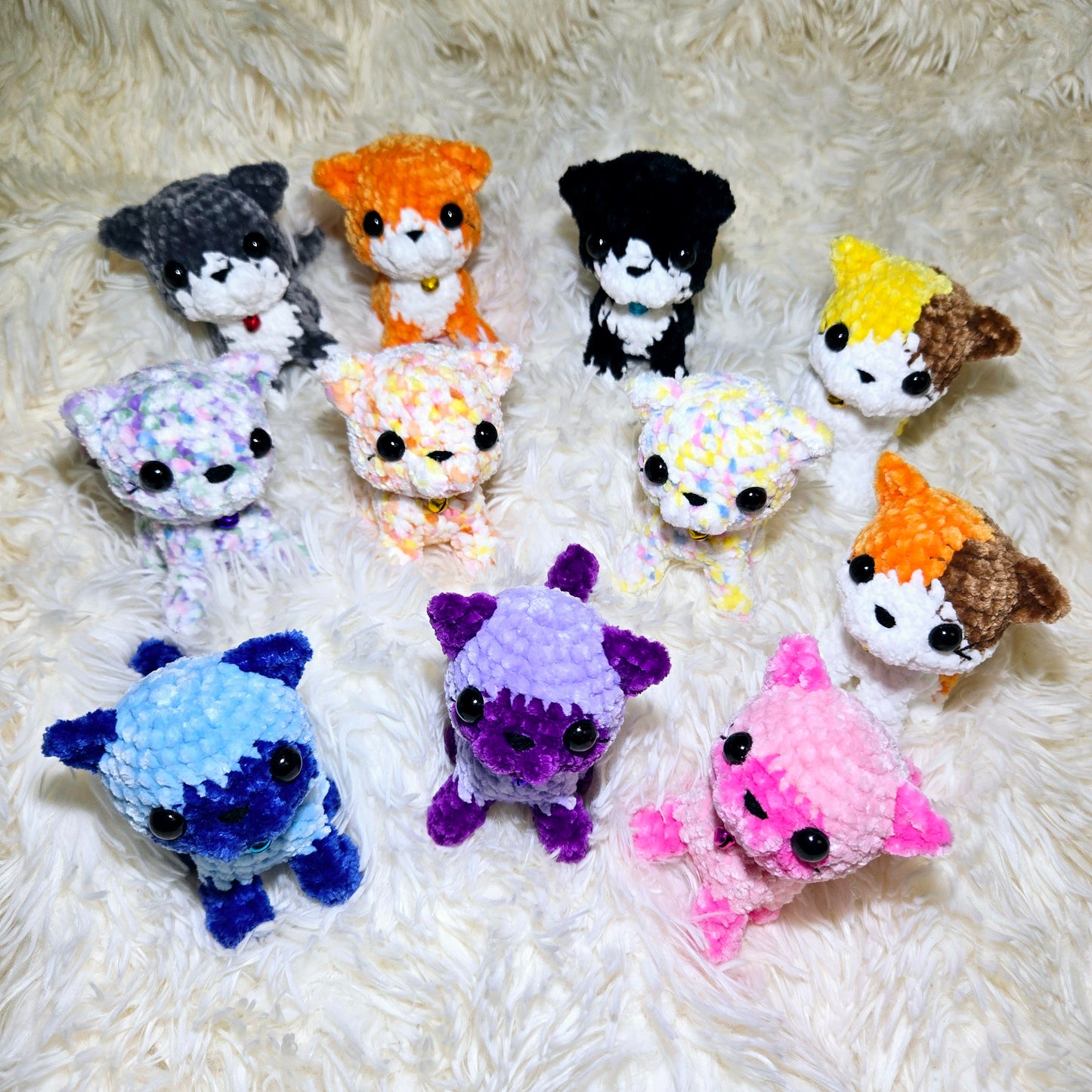 Handmade Crochet Cute Sitting Cats Made-to-Order